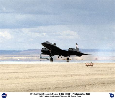 SR-71 landing on the runway