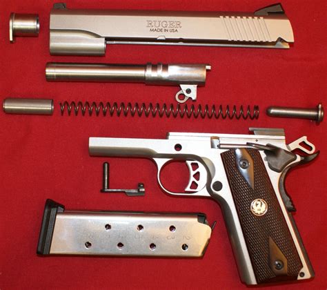 Disassembling the Ruger SR1911