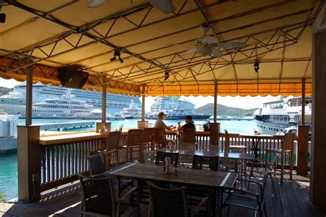 Dining in St. Thomas