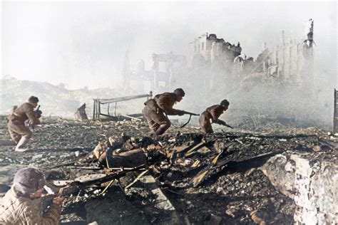 A photo of Soviet soldiers during the Battle of Stalingrad