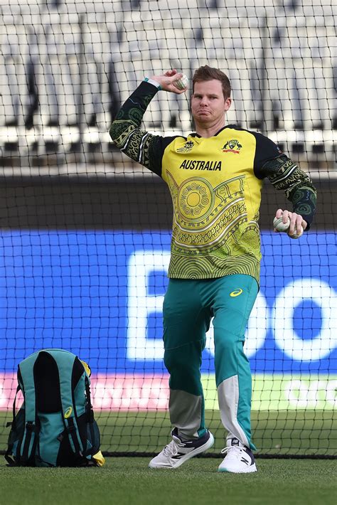 Steven Smith fielding