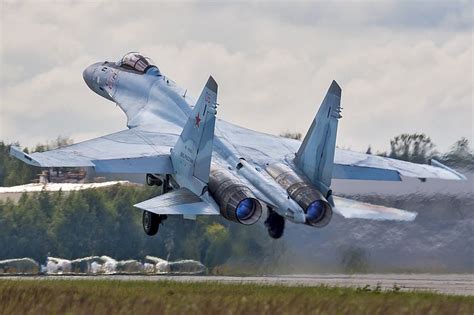 Su-35 production line