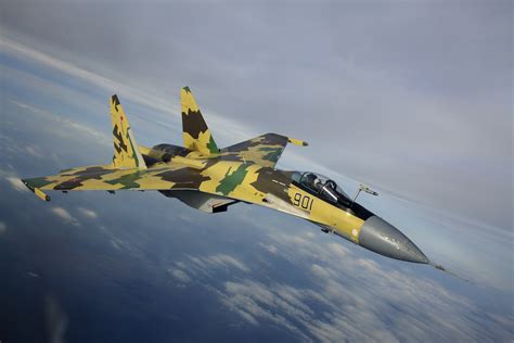 Sukhoi Su-35 in flight