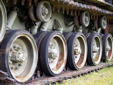 Tank wheels