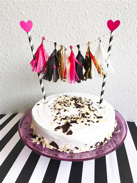 Tassel cake topper