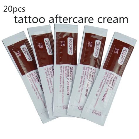 Tattoo ointment application