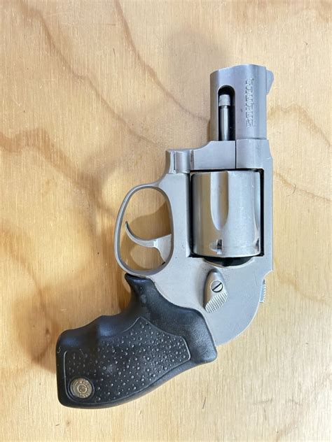 Taurus.357 Snub Nose Revolver Maintenance