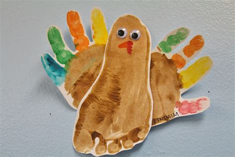 Handprint art ideas for Thanksgiving