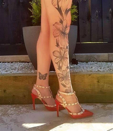 Thigh tattoo placement and pain