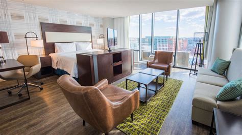 Tips for Staying at Hampton Inn Navy Yard