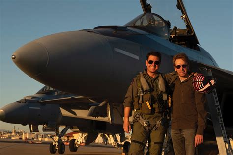 Tom Cruise flying an F/A-18 Hornet