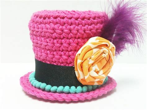 Top hat pattern with embellishments