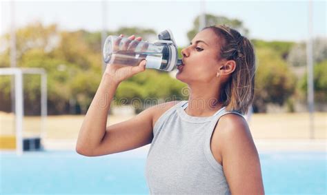 Staying hydrated during training