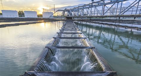 Tratamiento de agua en una planta industrial