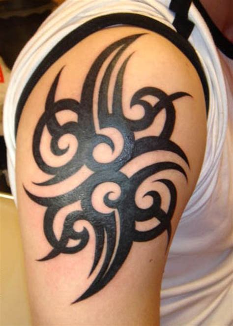 Tribal shoulder tattoo design