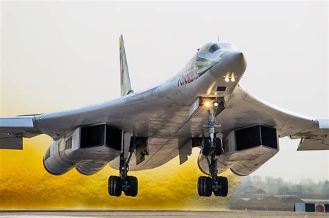 Tupolev Tu-160