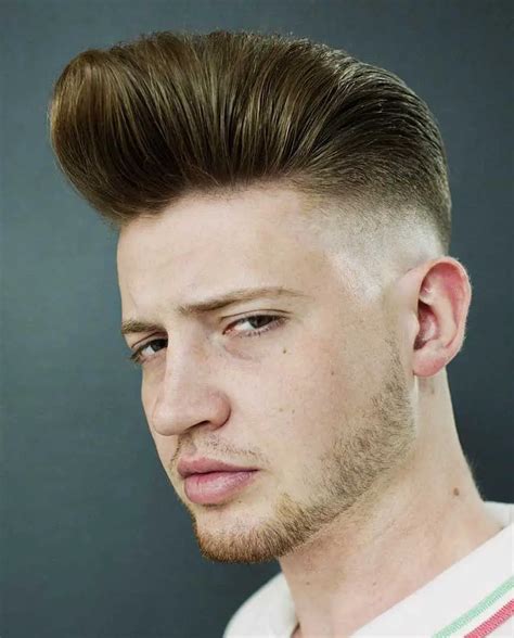 Undercut Pompadour