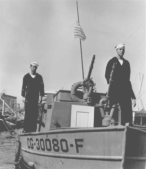 US Coast Guard uniform history