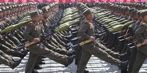 Uniforms Of The Worlds Militaries