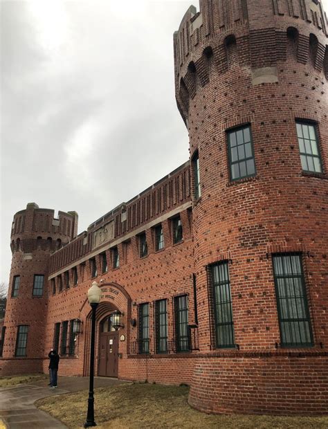 US National Guard Armory Building