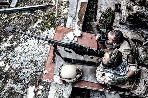 US Navy SEAL Sniper in Operation