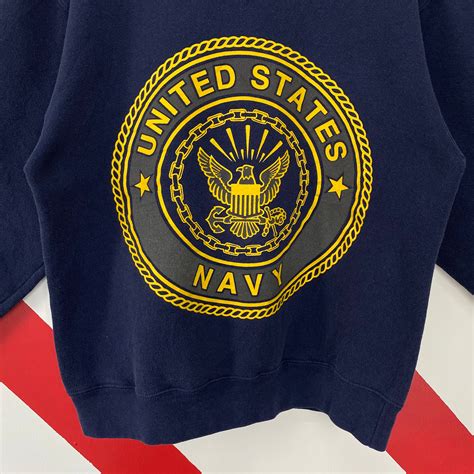 US Navy Sweatshirt Styling