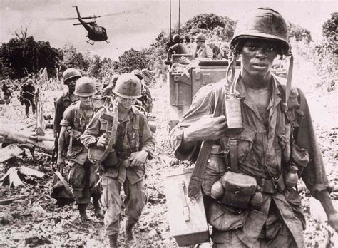 US Troops in Vietnam Image 3