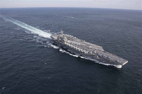 USS Abraham Lincoln Naval Gunnery