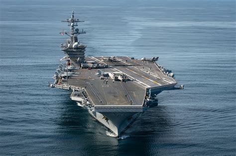 USS Carl Vinson (CVN-70) at sea