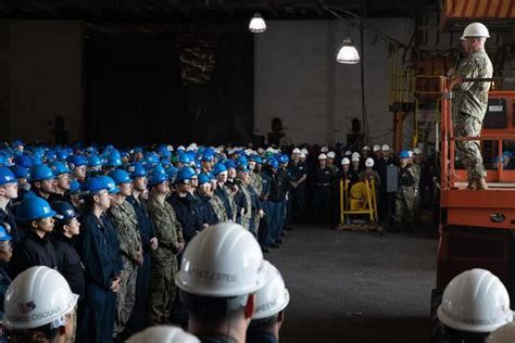 USS George Washington Crew