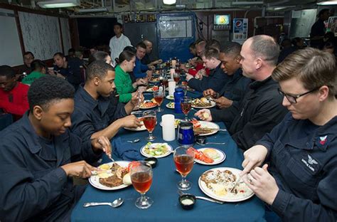 USS George Washington dining facility