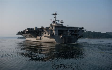 USS John C. Stennis maintenance and upgrades