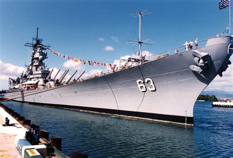 USS Missouri BB-63 WW2