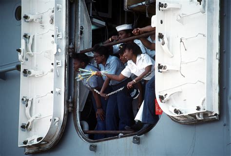 USS Puget Sound crew at work