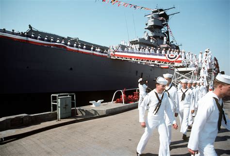 USS Wisconsin's crew