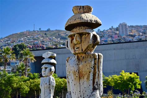 Valparaiso community and culture