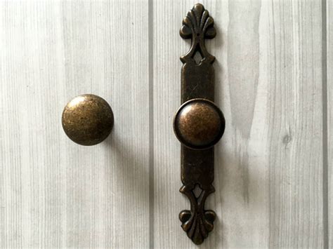 Vintage Cabinet Hardware