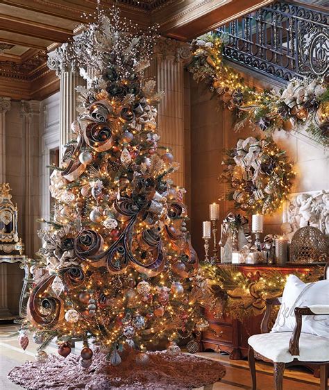 Vintage glamour Christmas tree