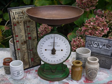 Vintage Scale Face Kitchen