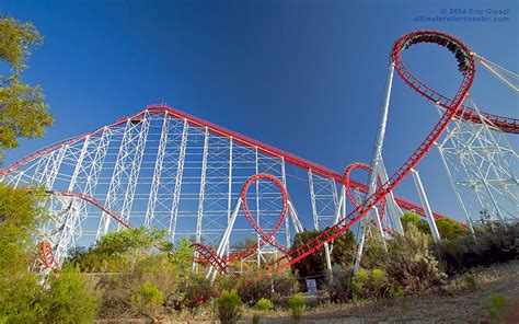 Viper roller coaster twist