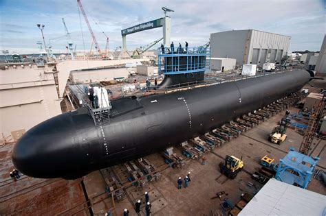 Virginia-class submarine crew