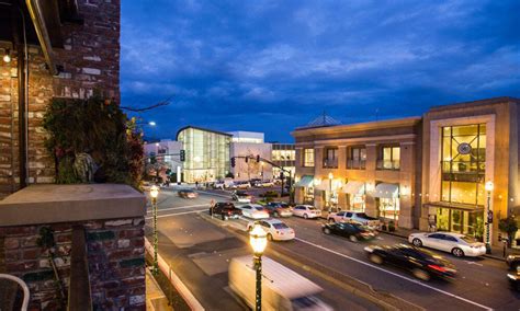 Walnut Creek downtown area with its shopping and dining options