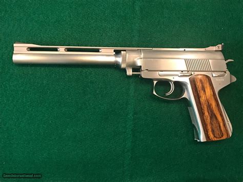 Wildey Magnum 475 with Accessories