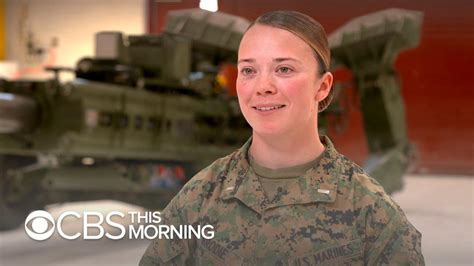 Women in Marine Corps Support Roles