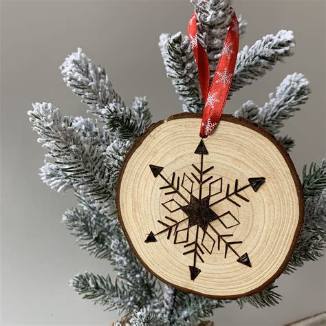 Wooden ornament pattern