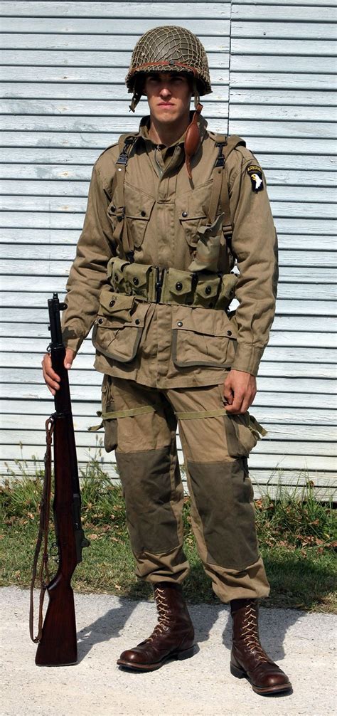 World War II uniforms