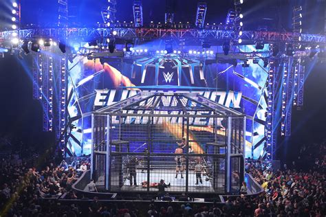 WWE Elimination Chamber Match 4