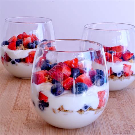 Yogurt and berries